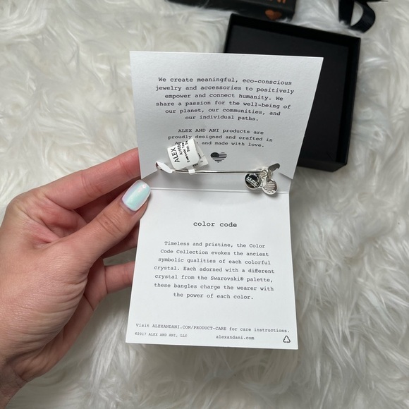 ALEX &  ANI Swarovski Sapphire Teardrop Crystal on Silver Bangle & gift box - Picture 4 of 6